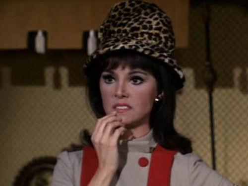 That Girl Season 1 Episode 17 - Among My Souvenirs