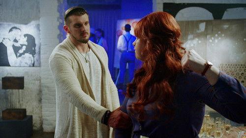 Two Broke Girls Season 1 Episode 8 - Stay Friends