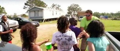 Lizard Lick Towing Season 1 Episode 7 - Episode 107