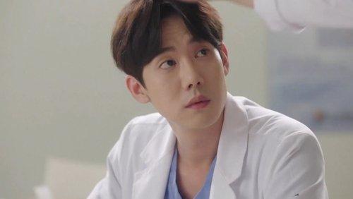 Dr. Romantic Season 1 Episode 1 - How to Put an Elephant into a Fridge?