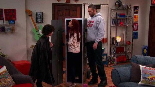 Sam & Cat Season 1 Episode 29 - #StuckInABox