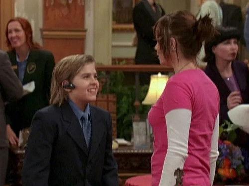The Suite Life of Zack & Cody Season 3 Episode 11 - Of Clocks and Contracts
