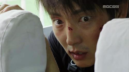Two Weeks Season 1 Episode 8 - Episode 8 - Isn't that person Jang Tae-san, an escaped convict!