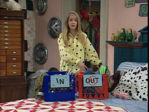 Clarissa Explains It All Season 2 Episode 11 - Can't Buy Love