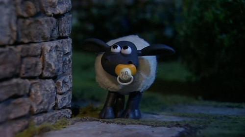 Shaun the Sheep Season 1 Episode 12 - Little Sheep of Horrors