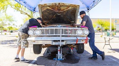 Roadkill Season 8 Episode 6 - Junkyard-Rescue Four-Speed Big-Block ’64 Galaxie!