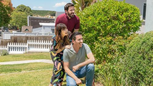 Celebrity IOU Season 2 Episode 1 - Zooey Deschanel's Stunner