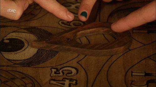 Los misterios de Laura Season 3 Episode 8 - The mystery of the afflicted ghost