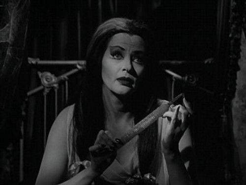 The Munsters Season 1 Episode 3 - A Walk on the Mild Side