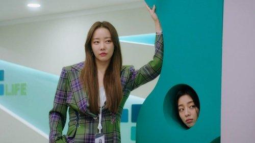 Gaus Electronics Season 1 Episode 10 - I'll Show You… A Completely Different Me. — GAUS Inversion Table, '180 (Ilpalgong)'