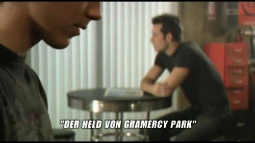 Kamen Rider: Dragon Knight Season 1 Episode 16 - The Hero of Gramercy Heights