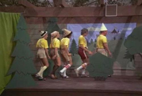 The Brady Bunch Season 5 Episode 3 - Snow White and the Seven Bradys