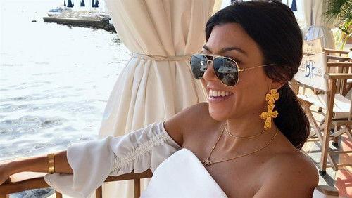 Keeping Up with the Kardashians Season 14 Episode 5 - Catch Me If You Cannes