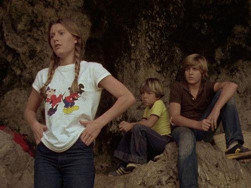 Verano azul Season 1 Episode 13 - La Cueva del Gato Verde