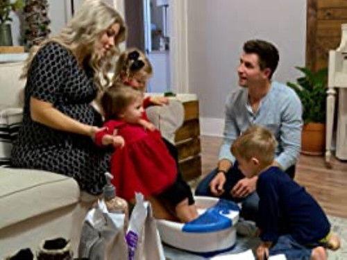 Bringing Up Bates Season 10 Episode 7 - More Moms, More Babies, More Celebrating!