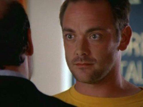 The Invisible Man Season 1 Episode 20 - Diseased