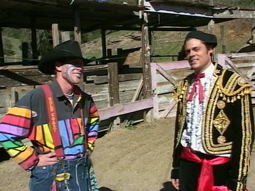 Jackass Season 2 Episode 8 - The Matador