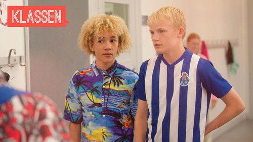 Background image for Maxi's power