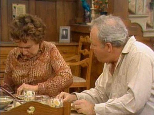 All in the Family Season 5 Episode 18 - The Jeffersons Move Up