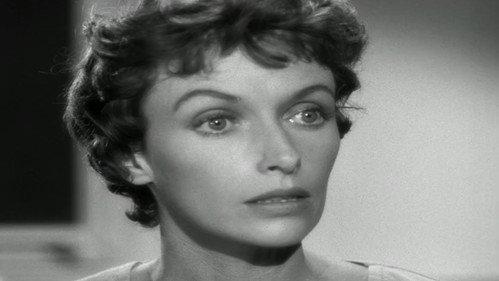 Perry Mason Season 2 Episode 1 - The Case of the Corresponding Corpse