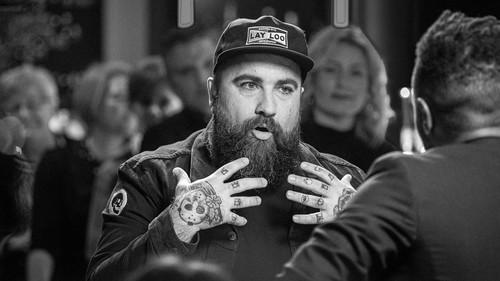 Deux hommes en or Season 7 Episode 9 - Episode 9