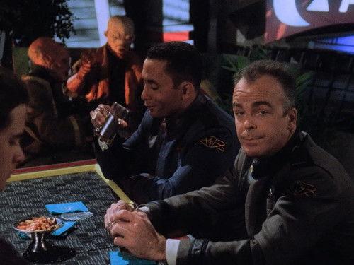 Babylon 5 Season 2 Episode 11 - All Alone in the Night