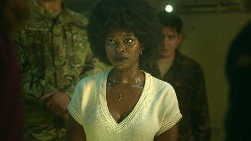 Into the Night Season 2 Episode 2 - Laura