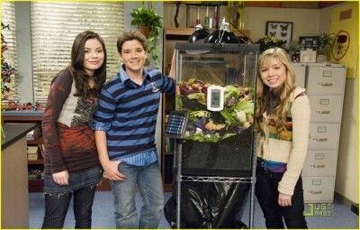 iCarly Season 2 Episode 17 - iGo Nuclear