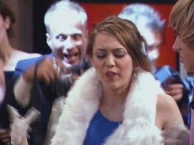 Hannah Montana Season 2 Episode 10 - Achey Jakey Heart, Part 2