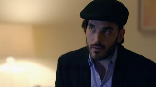 La piloto Season 2 Episode 15 - Episode 15