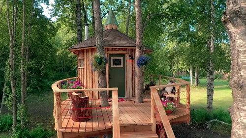 Treehouse Masters Season 10 Episode 4 - The Alaskan Treetop Sauna