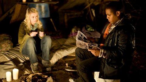 The Sarah Jane Adventures Season 5 Episode 4 - The Curse of Clyde Langer (2)