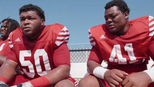 Last Chance U Season 2 Episode 1 - Half a Team