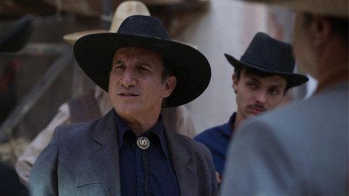 El Gallo de Oro Season 1 Episode 5 - Los Gallos