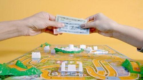 Money, Explained Season 1 Episode 3 - Student Loans