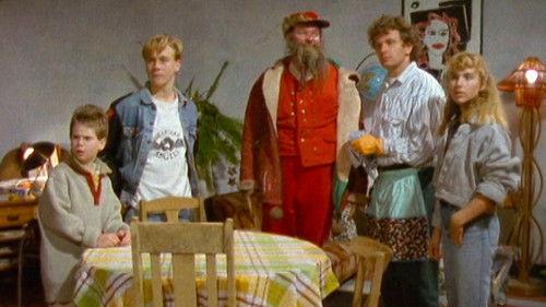 Round the Twist Season 1 Episode 7 - Santa Claws