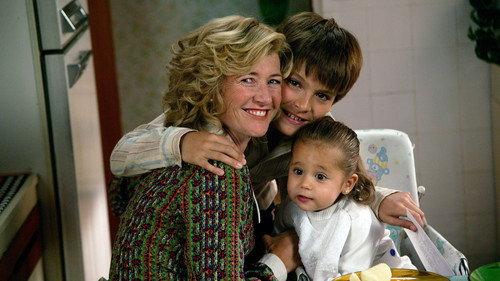 Cuéntame cómo pasó Season 7 Episode 4 - Episode 4