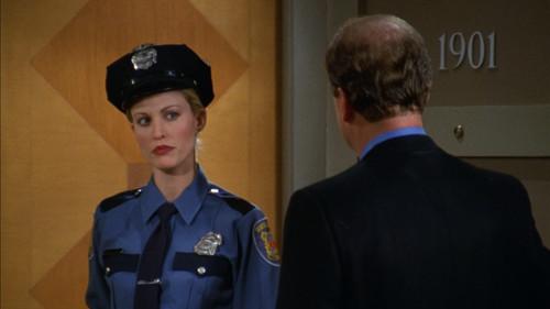 Frasier Season 7 Episode 20 - To Thine Old Self Be True