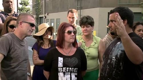 Storage Hunters Season 2 Episode 18 - Torching the Competition