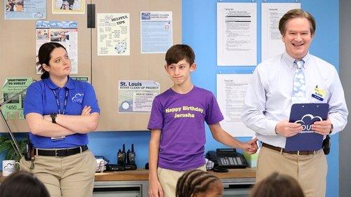 Superstore Season 2 Episode 19 - Glenn's Kids