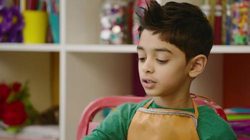 Creative Galaxy Season 2 Episode 9 - Arty's Art Walk