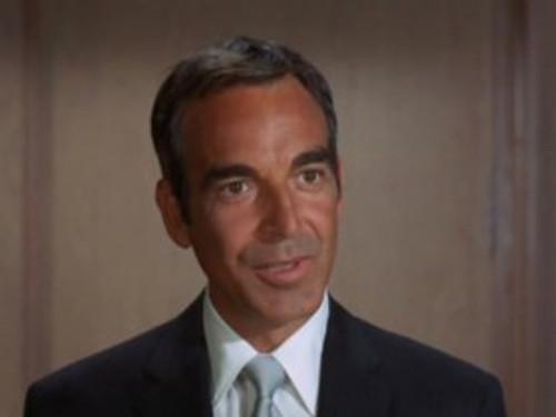 Hawaii Five-O Season 2 Episode 11 - Leopard On The Rock