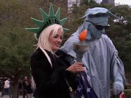 The Girls Next Door Season 1 Episode 12 - I'll Take Manhattan