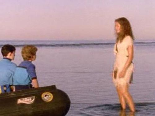 Ocean Girl Season 3 Episode 12 - The Helicopter Exam