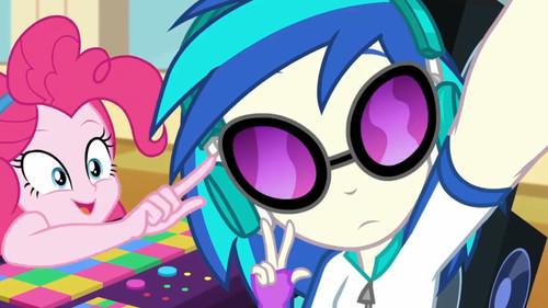 My Little Pony: Equestria Girls - Better Together Season 2 Episode 21 - Do It For the Ponygram!