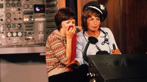 Laverne & Shirley Season 3 Episode 1 - Airport '59