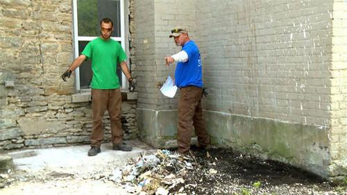 Rowhouse Showdown Season 1 Episode 7 - Battle of the Backyards