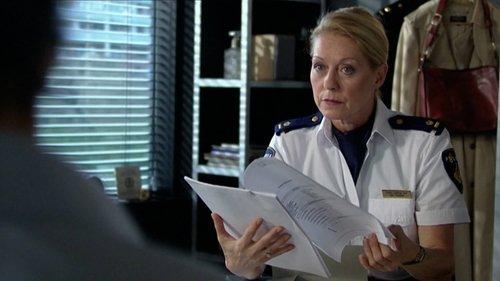 Flikken Maastricht Season 1 Episode 13 - Episode 13