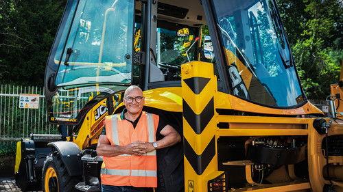 Inside the Factory Season 7 Episode 2 - Diggers