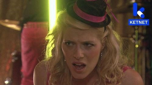 Amika Season 2 Episode 24 - Intrede van een superster